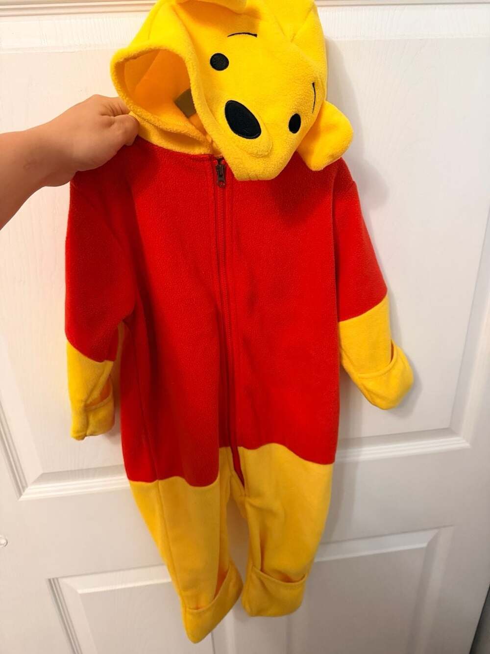 Cuddle Club Winnie The Pooh Onesie Size 12-18 Months Red Yellow Sherpa Pajama